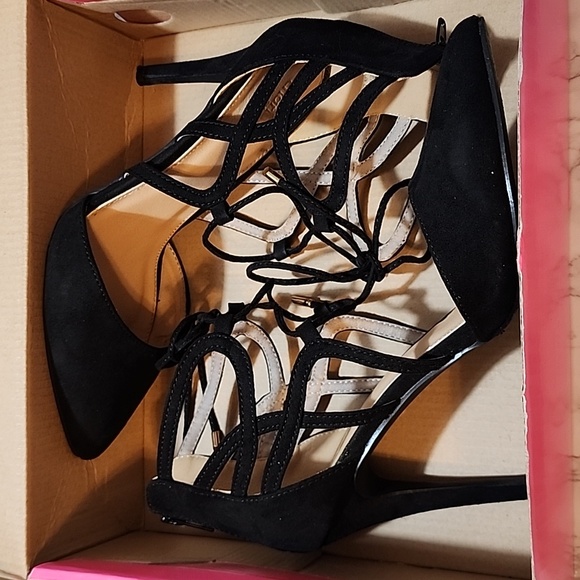 Charlotte Russe Athena black heels - Picture 2 of 6